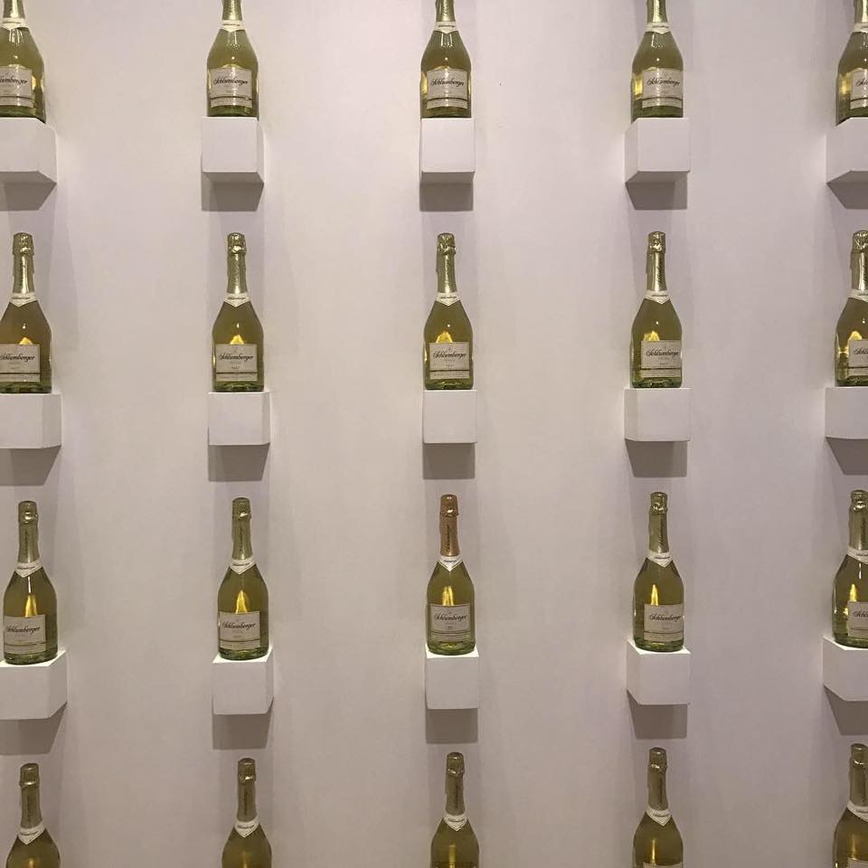 Kích thước ô để rượu vang cho các loại chai lớn hơn