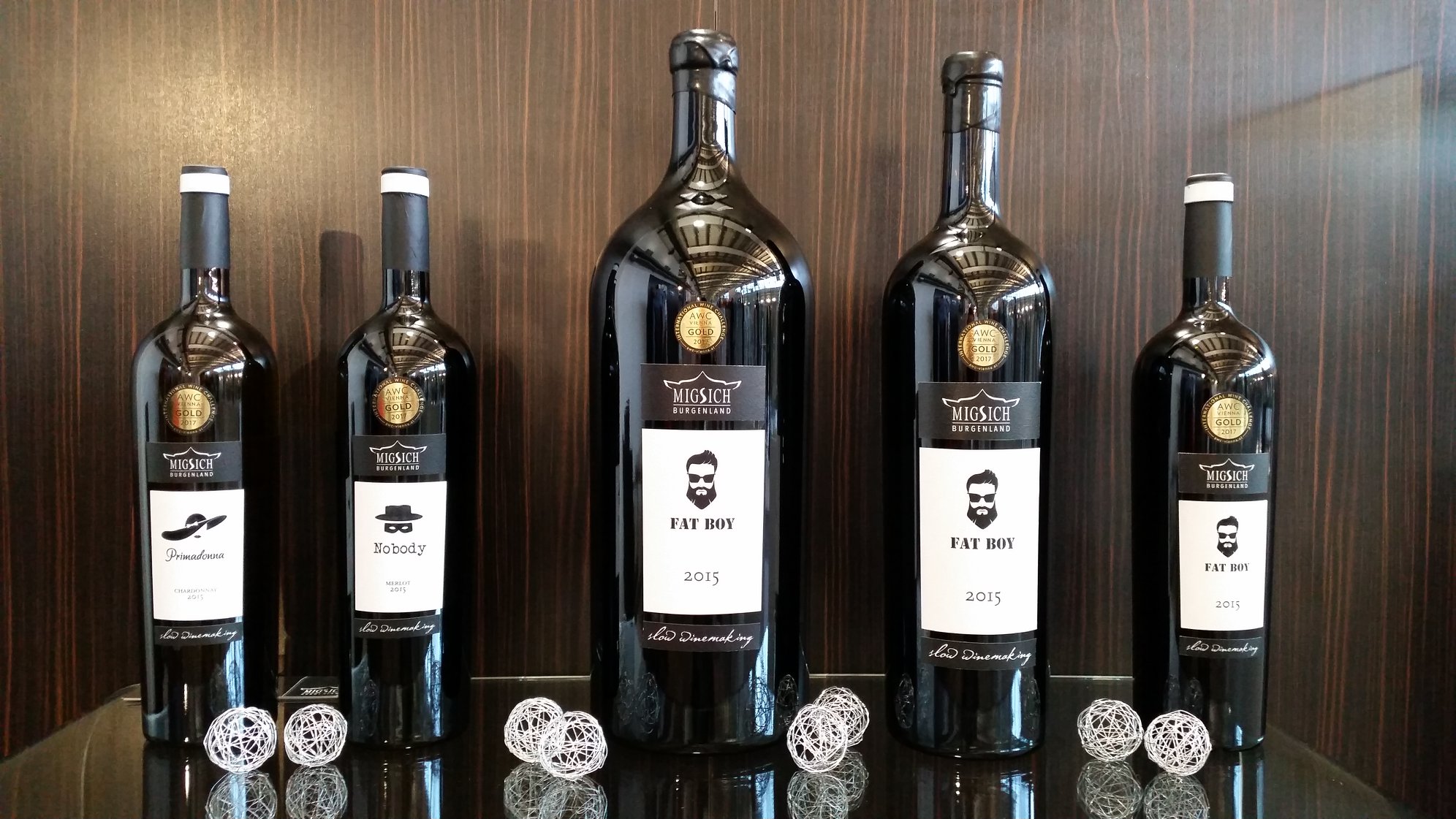 Mỗi loại rượu vang với hương vị đặc trưng sẽ tạo ra những trải nghiệm ẩm thực khác nhau